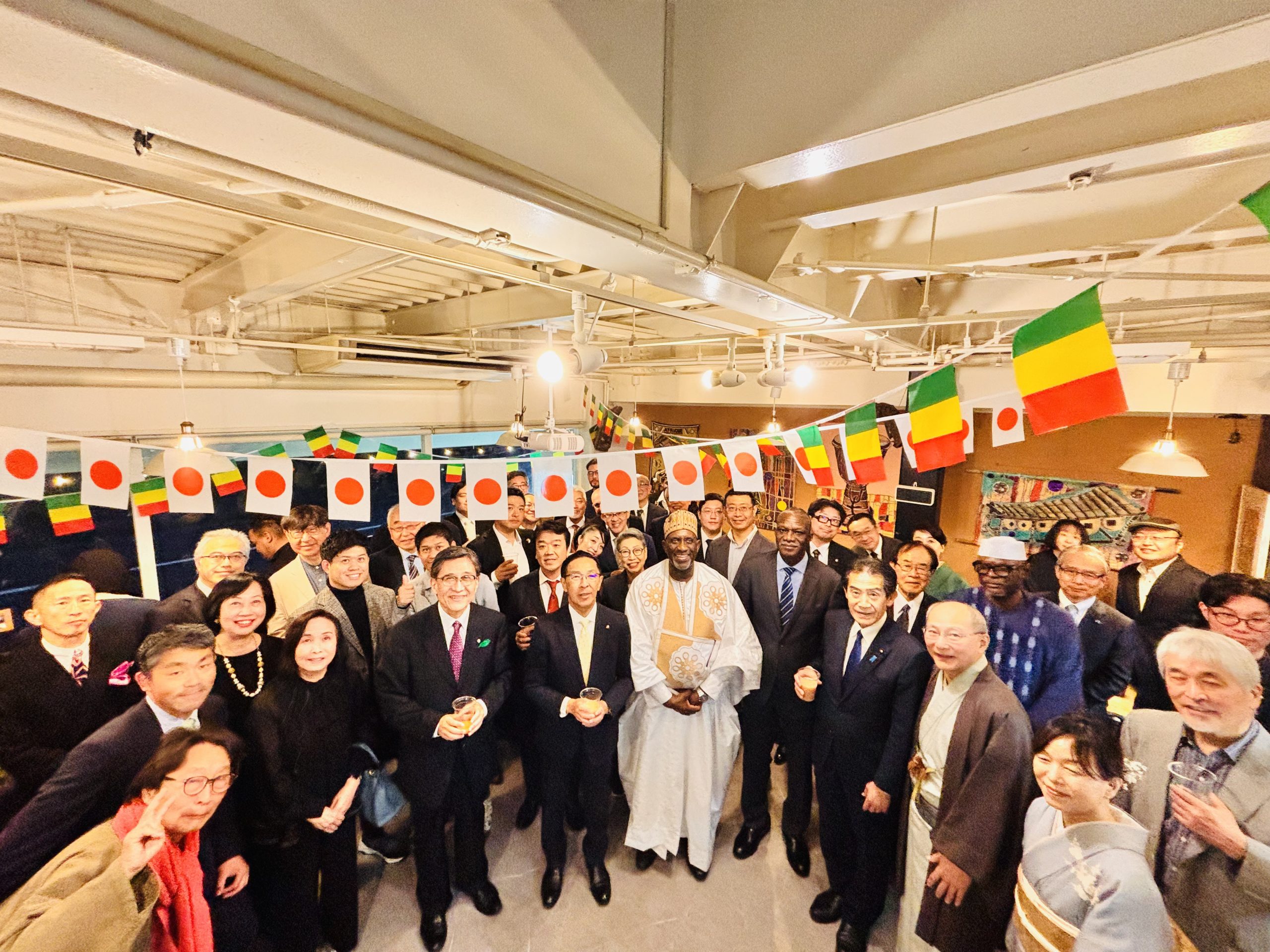 在京都マリ共和国名誉領事館の設立記念パーティーを開催しました。